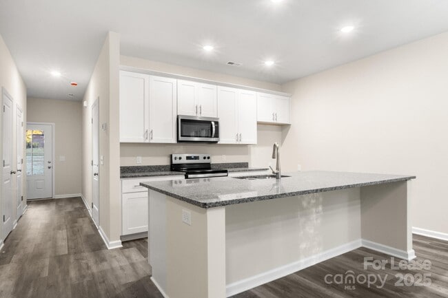 Photo - 990 Shearer Rd