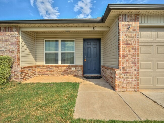 Photo - 3 Bedroom home for rent in Noble!