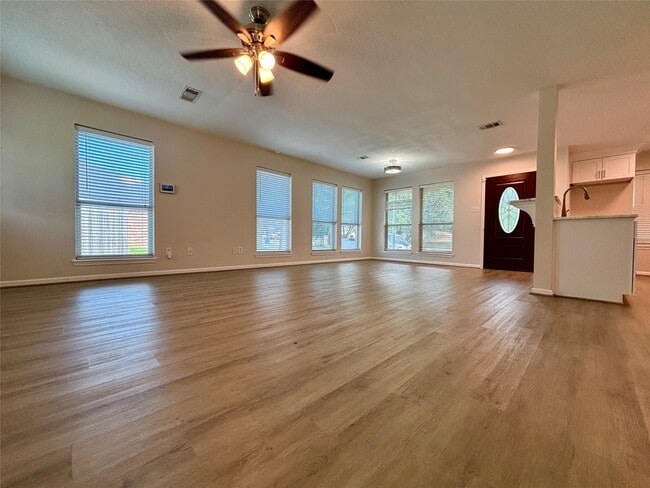 Photo - 13019 Skyline Dr