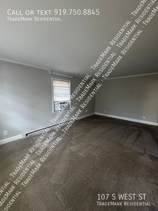 Photo - 107 S West St