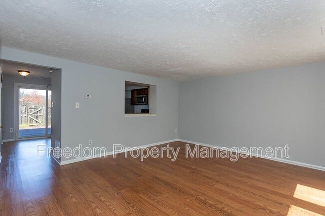 Photo - 4686 Hercules Ln