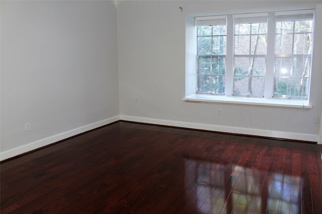 Photo - 8277 Kingsbrook Rd Unidad 255