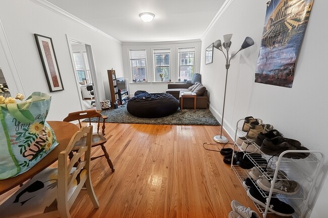 Photo - 6638 N Glenwood Ave Unit 1
