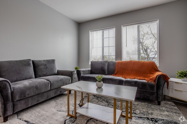 1BR, 1BA - 582SF - Model