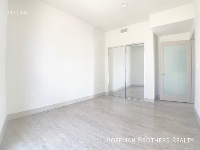 Photo - 3714 Kelton Ave Unidad 304