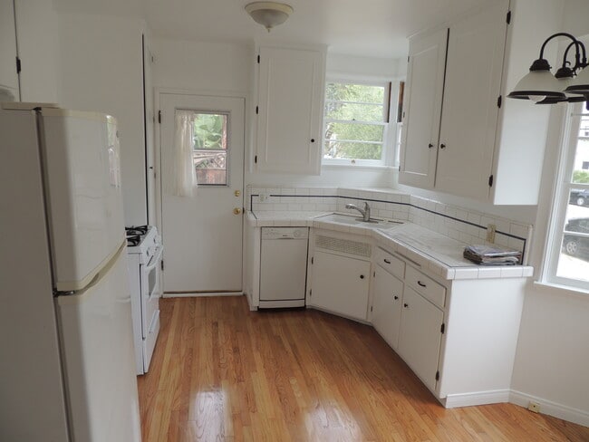 Photo - 1301 California Ave Unit 1301