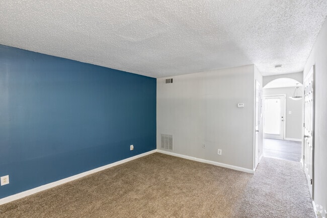 2BR, 1.5BA - 1154SF Living
