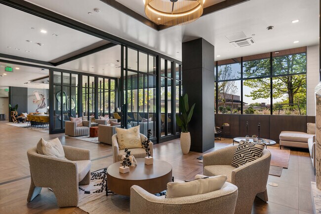 Bellevue10 - August 30 - lounge lobby -web - 26