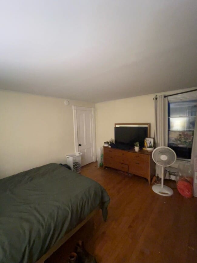 Photo - 1063 Marlboro Rd Unit Apt 2