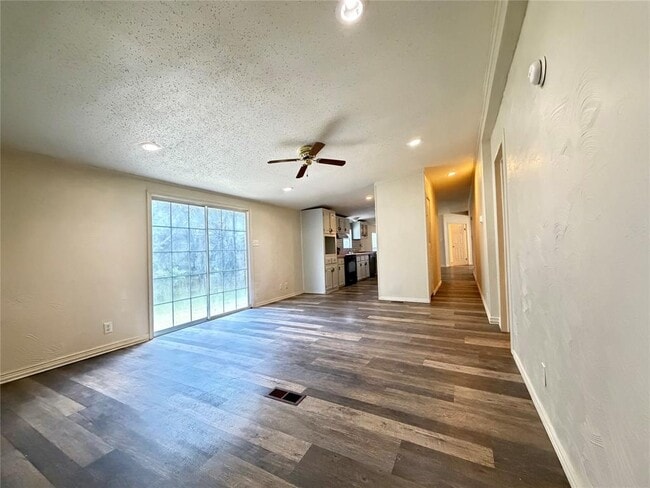 Photo - 372 Co Rd 4450