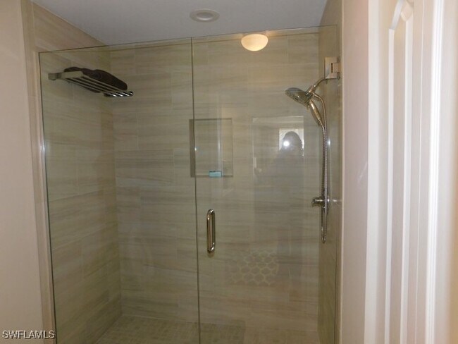 Building Photo - 7655 Pebble Creek Cir Unit 302