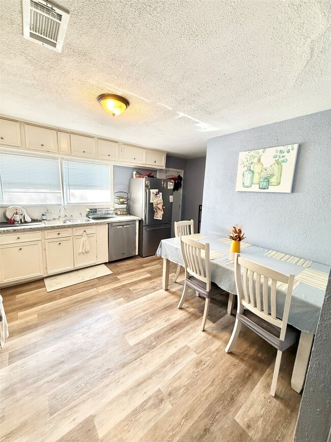 Photo - 521 Cypress Dr