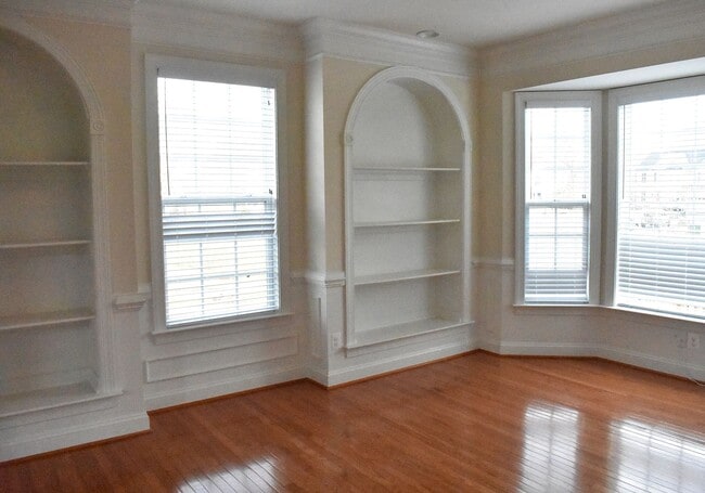 Photo - Smith Pond's Finest Colonial