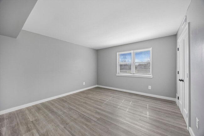 Photo - Foxwood Manor Apartments