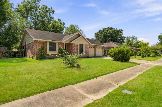 9347 Colleen Rd