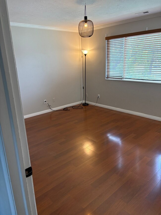 Photo - 414 400 N Unit 1
