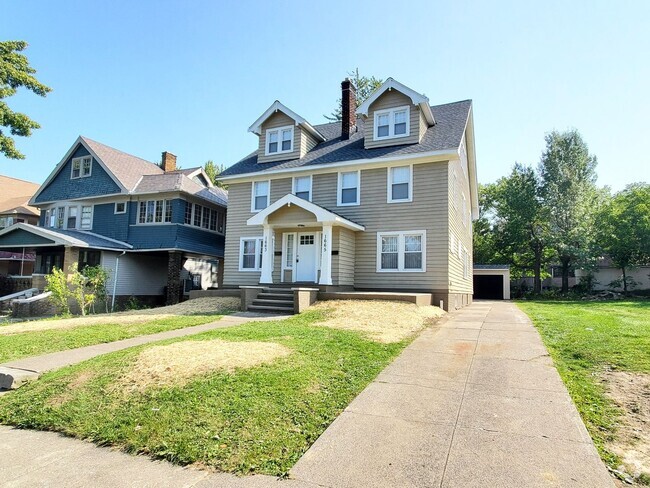 Building Photo - 1663 Eddington Rd Unit 1663 Eddington Rd - Left Side Rental