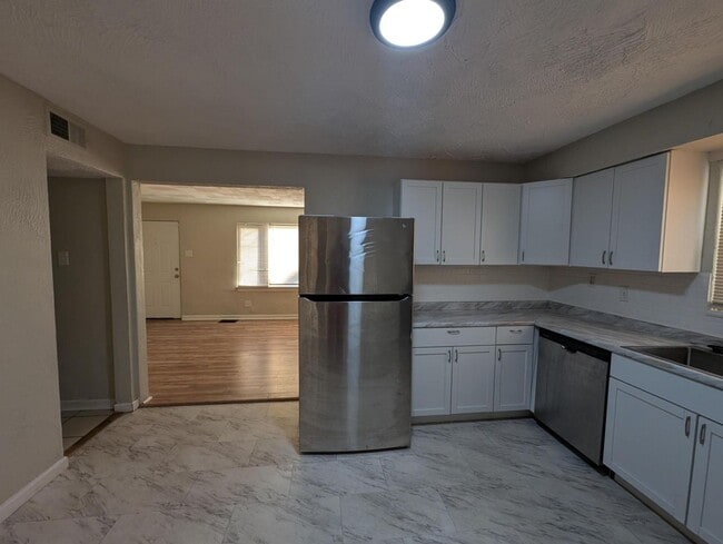 Photo - Space to Spare on Frost