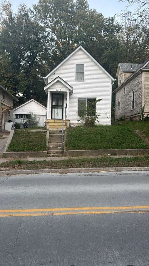 COMING SOON! Fully Remodeled 3-Bedroom Hom... - COMING SOON! Fully Remodeled 3-Bedroom Hom...