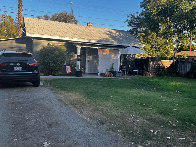 Photo - 1018 N Ferger Ave Casa
