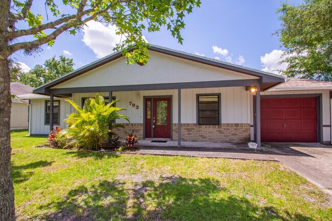 3/2 home with garage - with all tile on in... - 3/2 home with garage - with all tile on in...