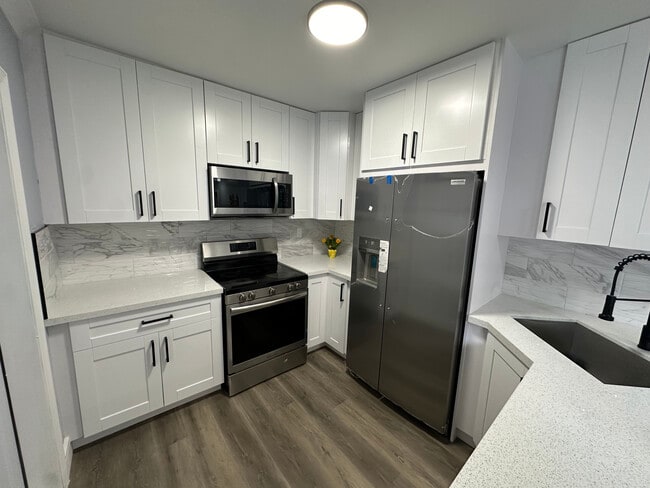 Photo - 814 SW 12th Pl