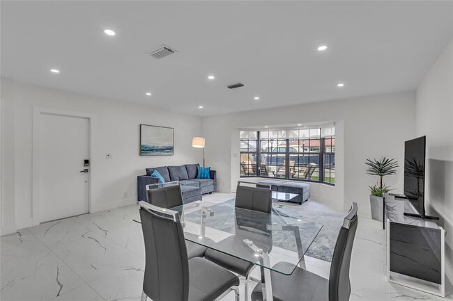 Photo - 616 3rd Key Dr