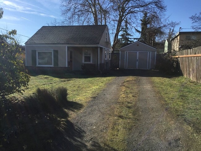 Building Photo - 2 Bedroom House in Eugene