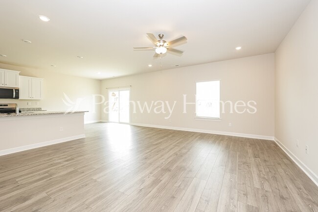 Photo - 3440 Quintana Dr