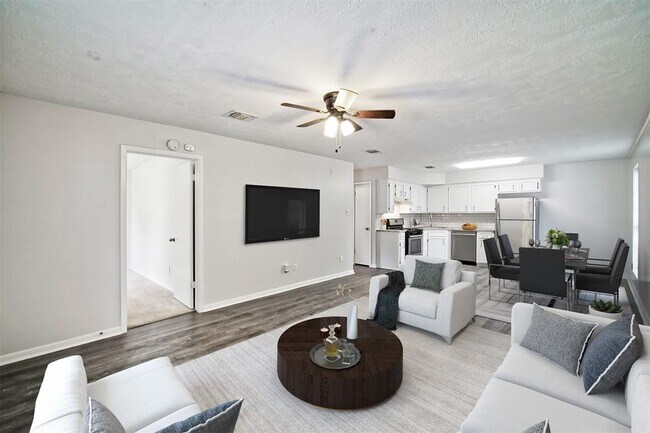 Photo - 308 Lawrence St Unidad A