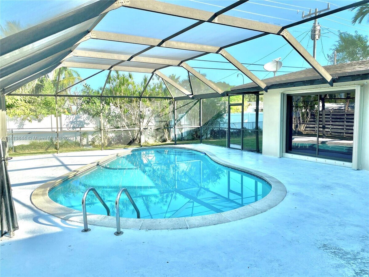 Photo - 8751 Ridgeland Dr