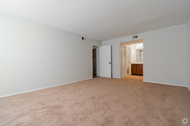 The Windsor - Bedroom 1