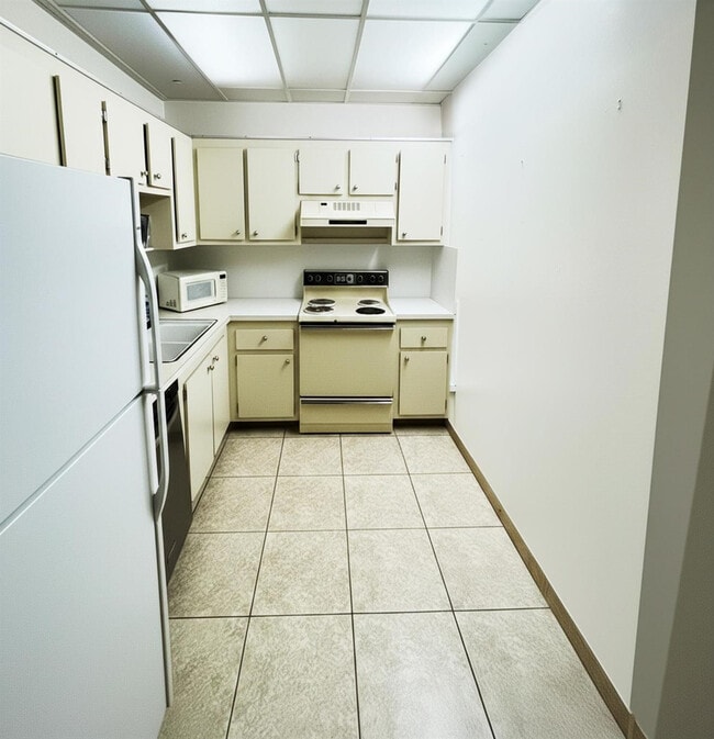 Photo - 901 Hillcrest Dr Unidad 307