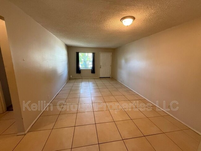 Photo - 5651 Struthers Ct