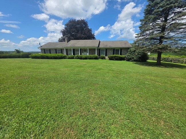 Photo - 2213 Allibone Rd