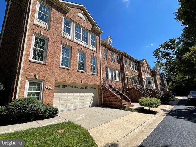 Photo - 9715 Whitley Park Pl