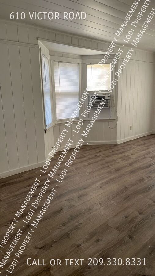 Photo - 610 E Victor Rd