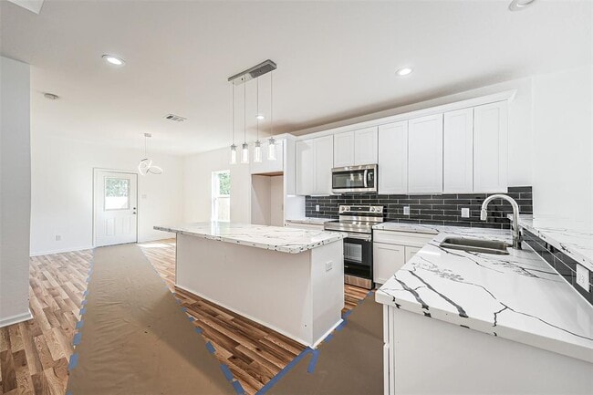 Photo - 5317 Chennault Rd