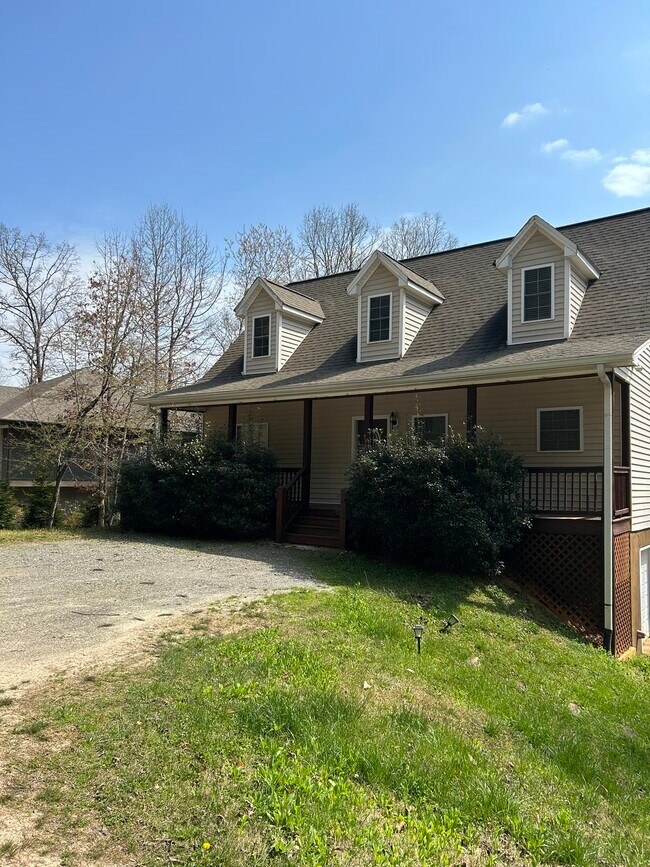 Photo - 2615 Rolling River Dr