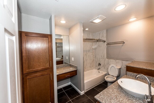 Photo - Axiom Apartments