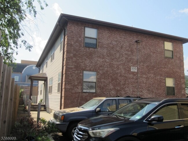 Building Photo - 105 Ashland Ave Unit 2B-2B Rental