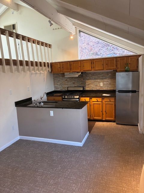 Building Photo - 909 U.S. 9W