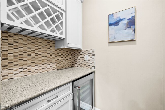 Photo - 14750 Laguna Dr