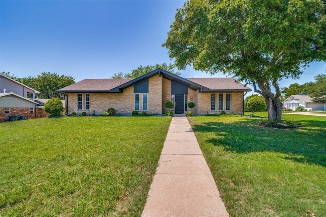Photo - 2013 S Lakeshore Dr