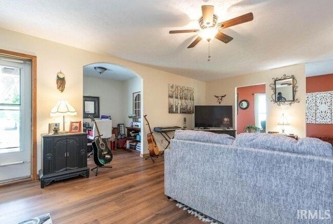 Photo - 1106 W Countryside Ln