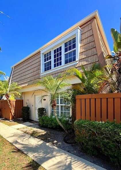 Photo - 11584 Winchester Dr