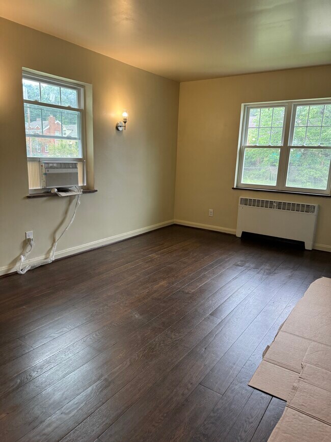 6015 Dryden Ave Unit 2