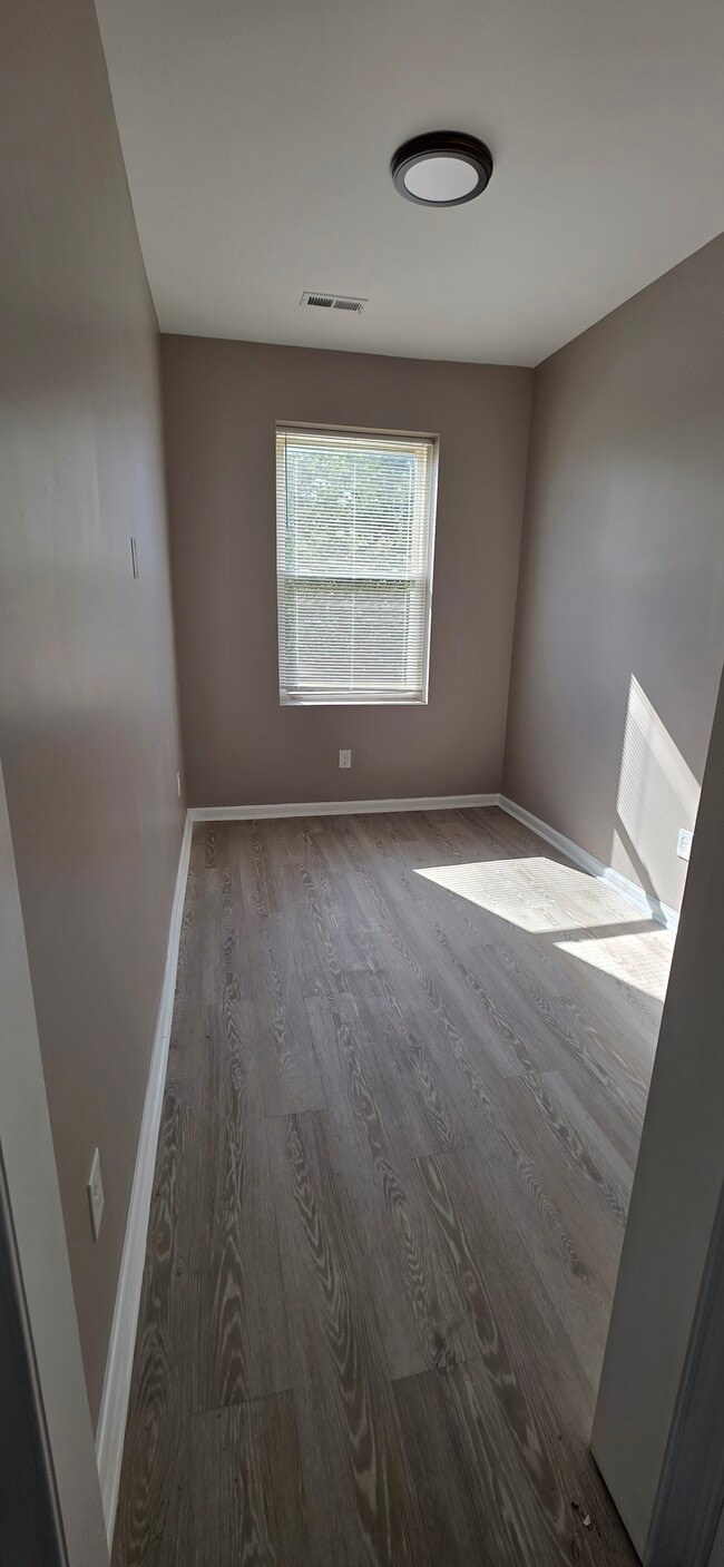 Photo - 724 Edgewood St Unit Apt B
