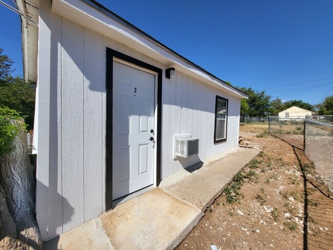 Building Photo - 82 N Louisiana St Unit 82 N Louisiana #B