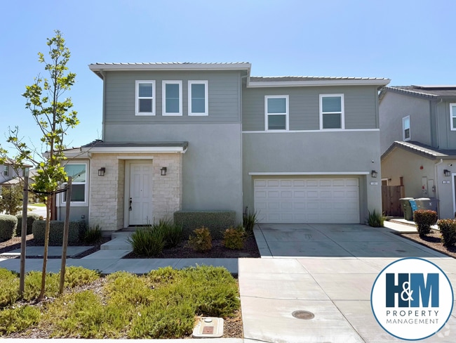 Building Photo - Beautiful Duets at Westfield in Hollister Rental
